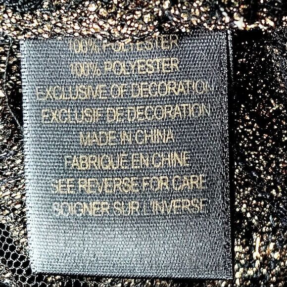 LA Rok Luxe Oversized Embroidered Crop Top - Picture 6 of 7